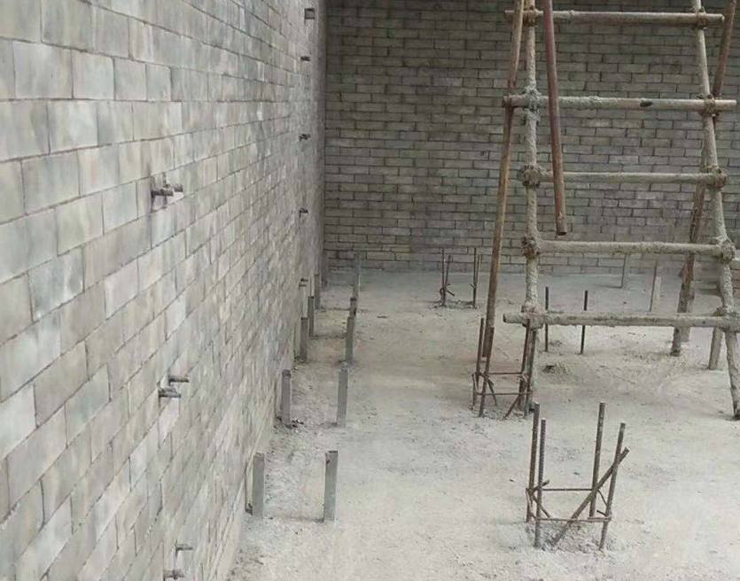 中石化某煉廠21萬噸硫磺裝置液硫池耐酸陶瓷磚防腐施工2-(1).jpg